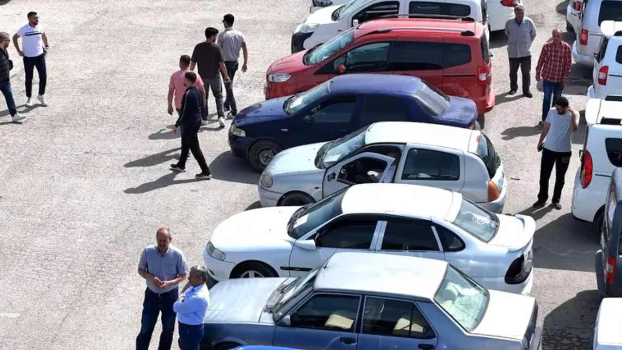 otopark arabalar